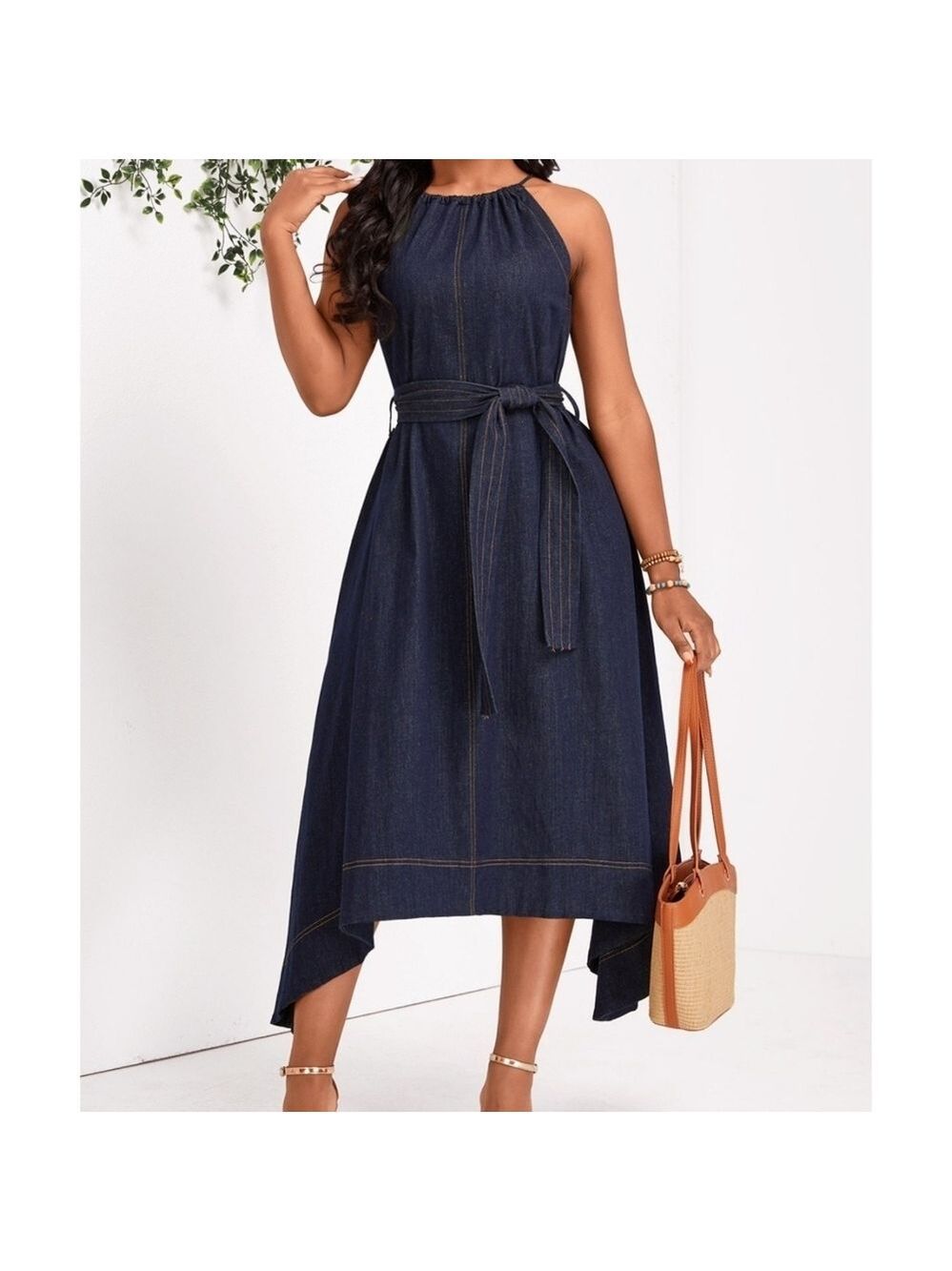 GORGEOUS SLEEVELESS DENIM DRESS FABRIC TIE DETAIL AND UNIQUE HEMLINE LIKE NEW LG